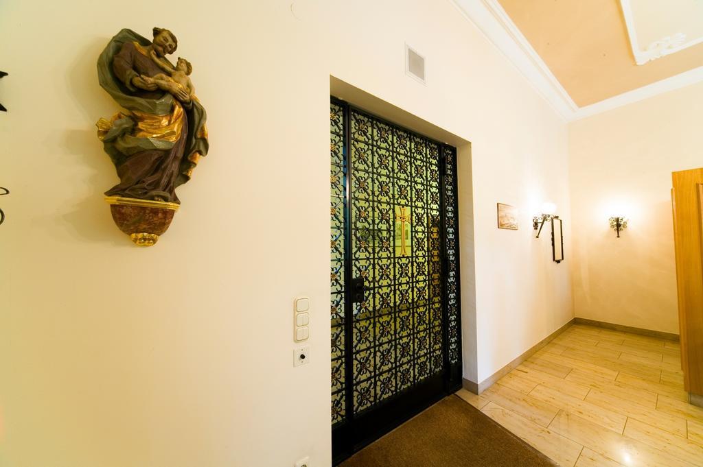 Kloster St. Josef Neumarkt in der Oberpfalz Room photo